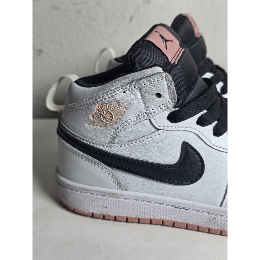 Jordan Air Jordan 1 Mid White Black Pink Sneaker Unisex Kids 1.5Y 554725-180 - Picture 2 of 11